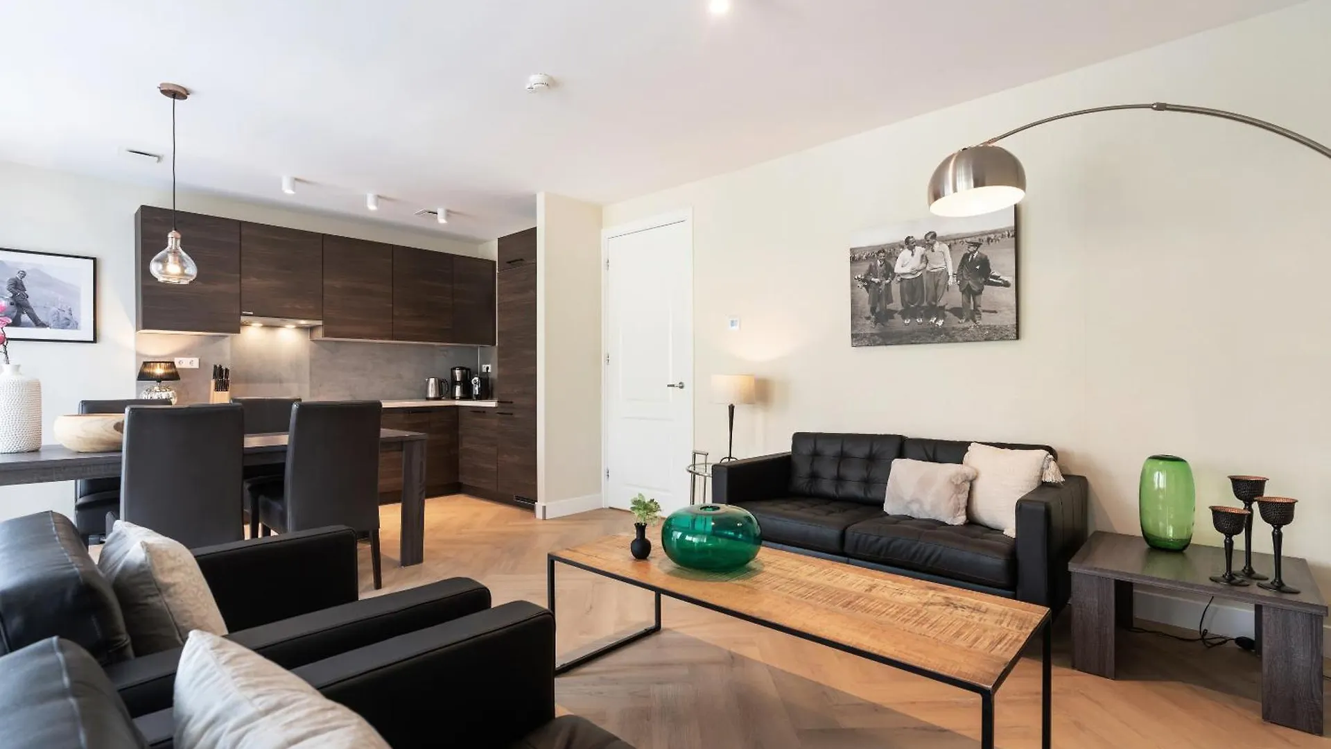 Park Central Executive Apartments 102 The Hague
