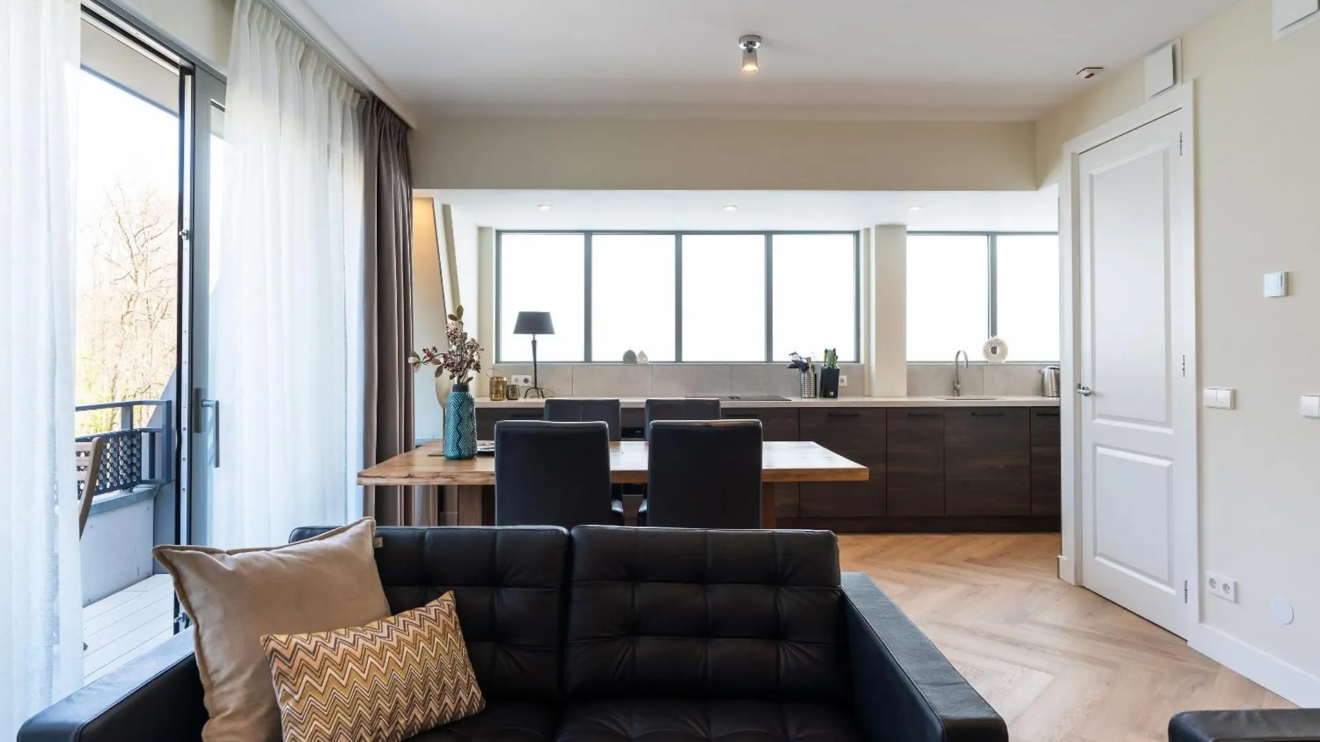 Park Central Executive Apartments 102 The Hague